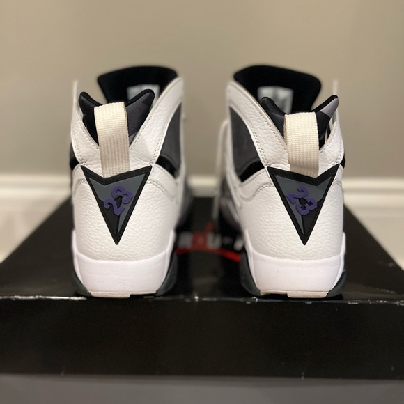 Jordan flint 7. Size 9 - Picture 3 of 6